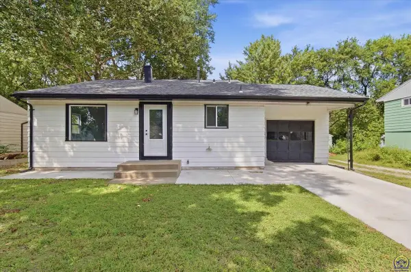 1224 SE 35th Ter, Topeka, KS 66605