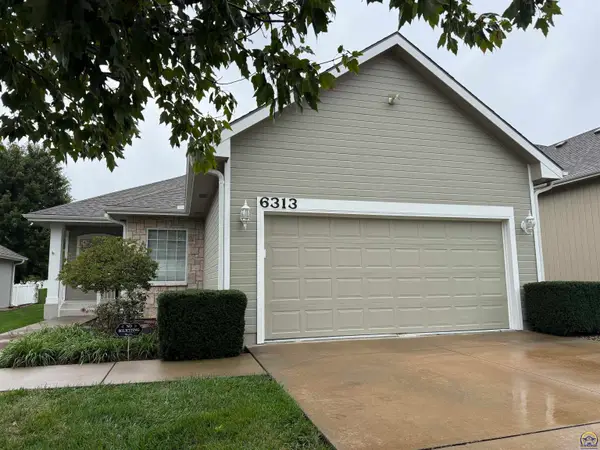 6313 SW Monarch Ct, Topeka, KS 66610