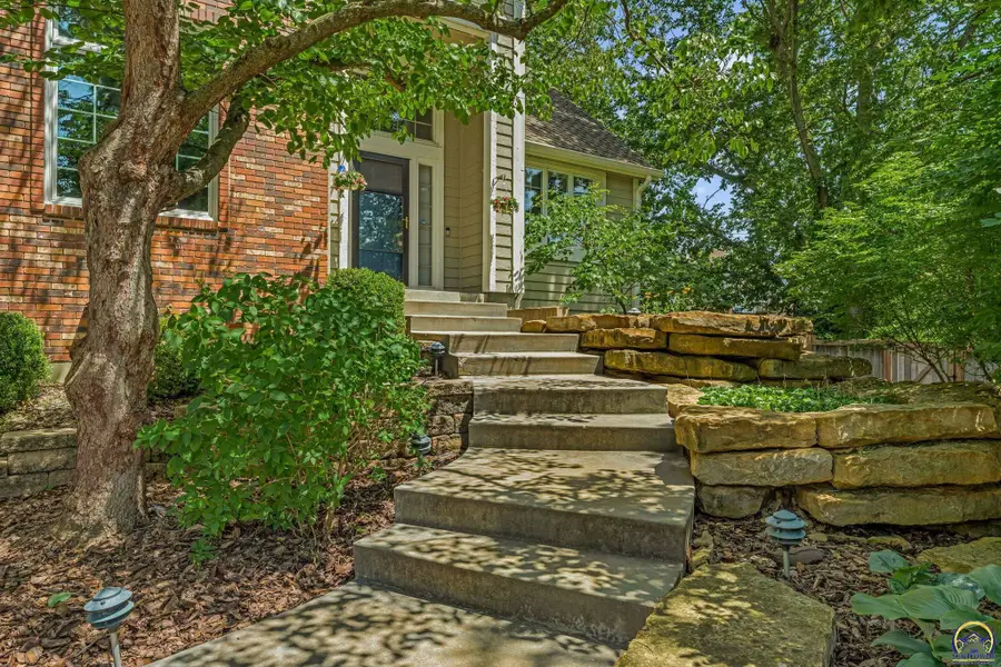 1128 Dubs Ct, Lawrence, KS 66049 - #3