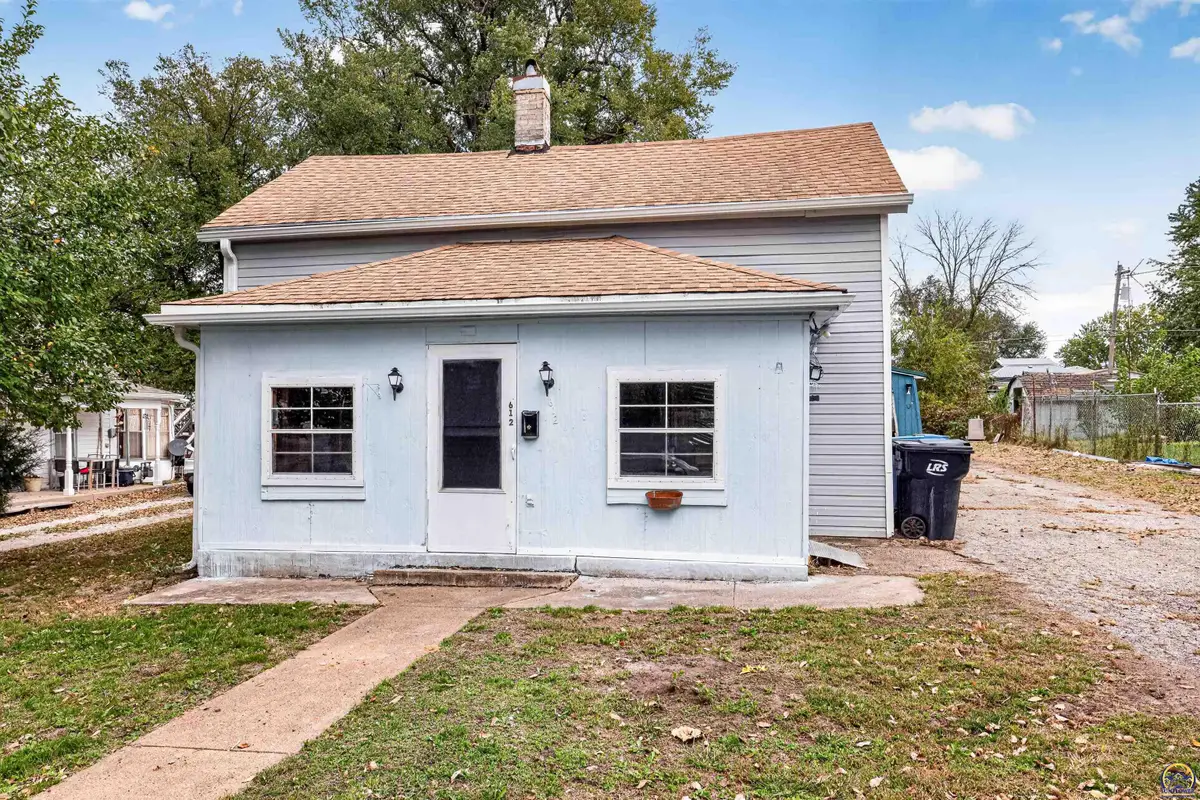 612 Vermont Ave, Holton, KS 66436 - #1