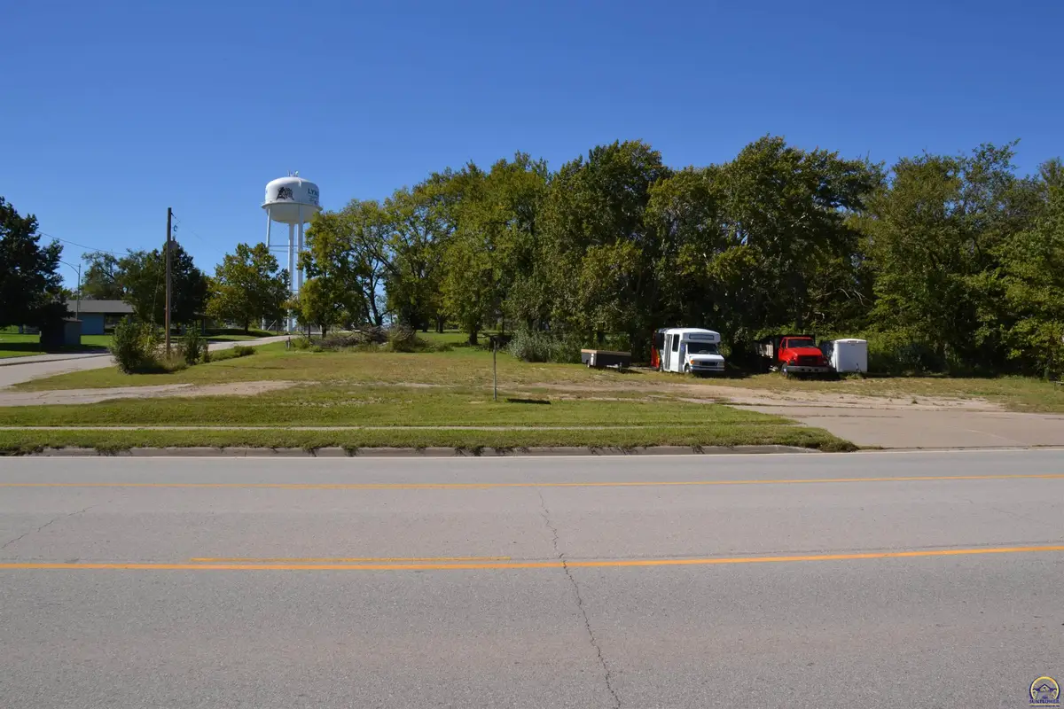 1106 S Topeka Ave, Lyndon, KS 66451-9999 - #1