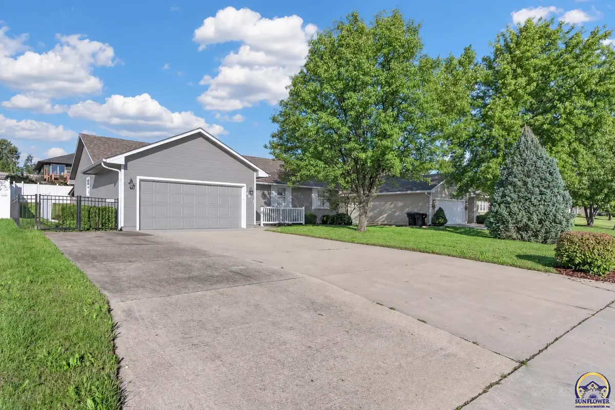 4017 NW Fielding Ter, Topeka, KS 66618 - #1