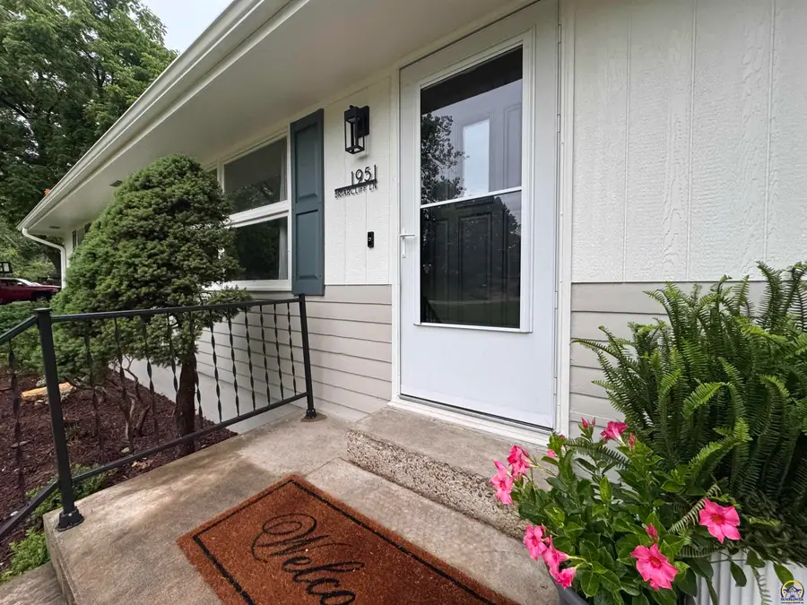 1951 Briarcliff Ln, Emporia, KS 66801 - #2