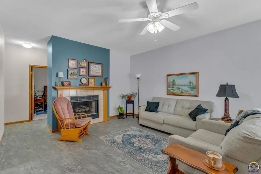3101 SW Wanamaker Dr #54, Topeka, KS 66614 - #3