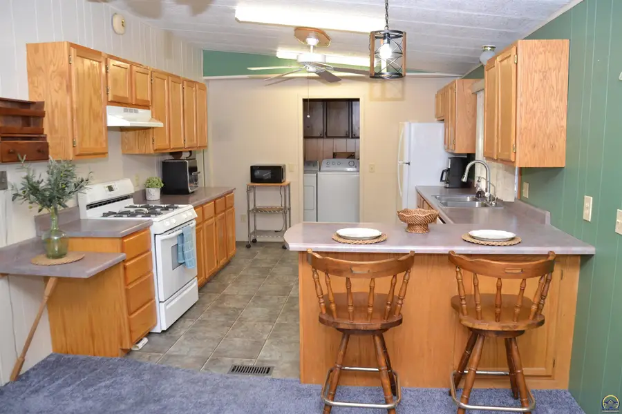 117 S Commercial St, Neosho Rapids, KS 66864-9999 - #3