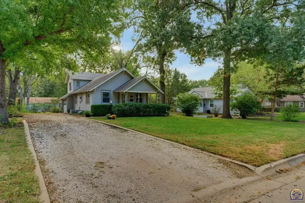 1936 SW High Ave, Topeka, KS 66604