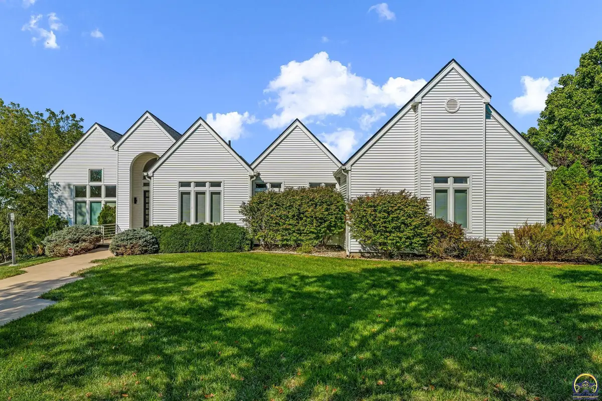 5700 SW 38th St, Topeka, KS 66610 - #1