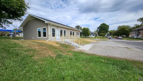 146 E 7th St, Horton, KS 66439