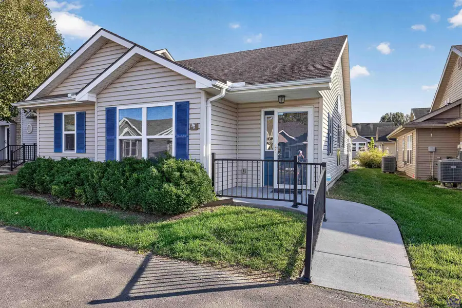 5511 SW Chapella St, Topeka, KS 66614-4042 - #2