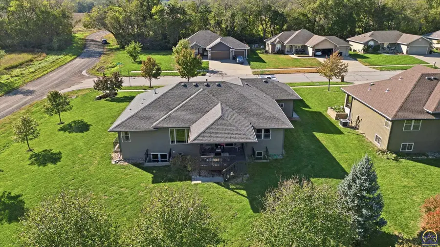 4842 SW Misty Harbor Ave, Topeka, KS 66610 - #3