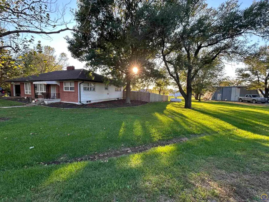 707 Henley St, Gridley, KS 66852 - #2