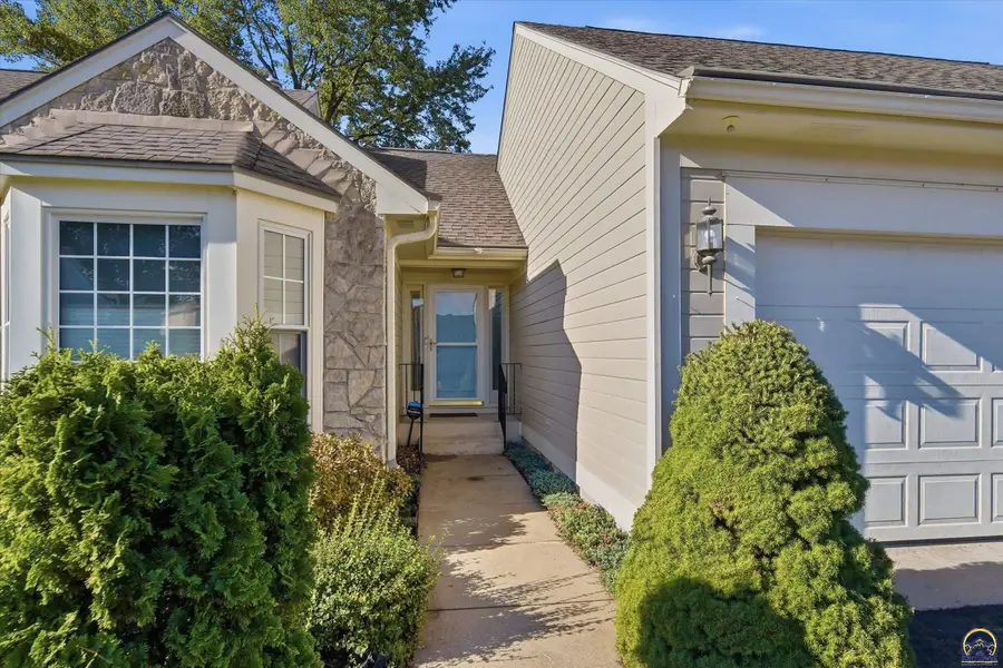 3312 SW Belle Ave, Topeka, KS 66614 - #2