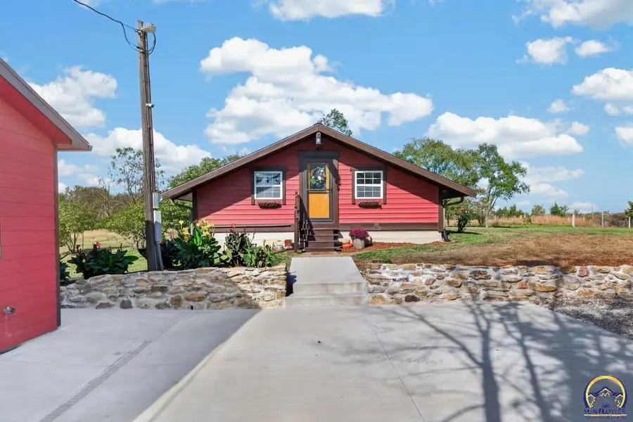 4181 Butler Rd, Meriden, KS 66512 - #2