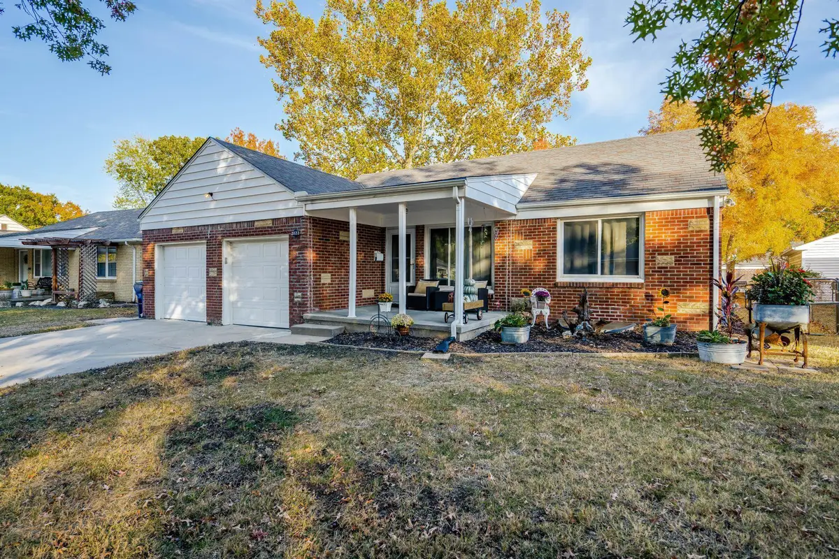 2022 S Old Manor Rd, Wichita, KS 67218 - #1
