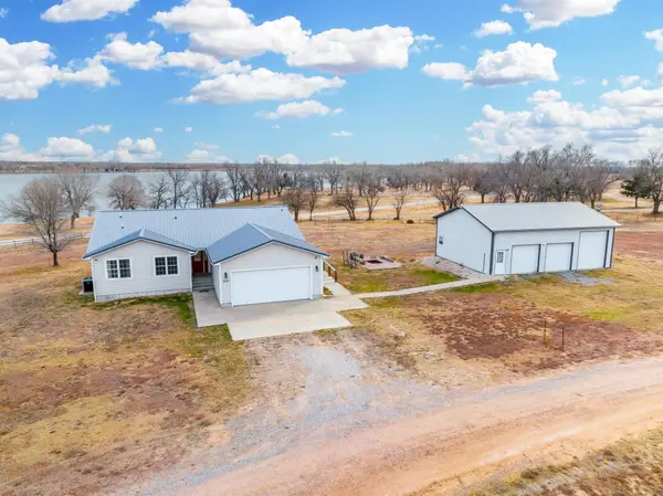 2000 Prairie Pkwy, Coldwater, KS 67029