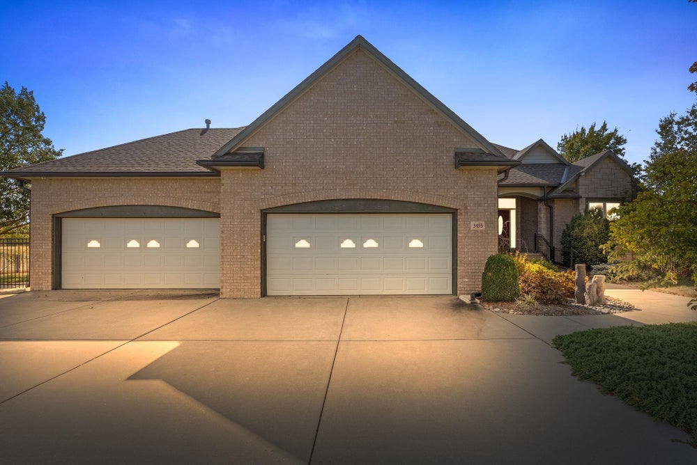 3455 Deer Rdg, Rose Hill, KS 67133 BHGRE