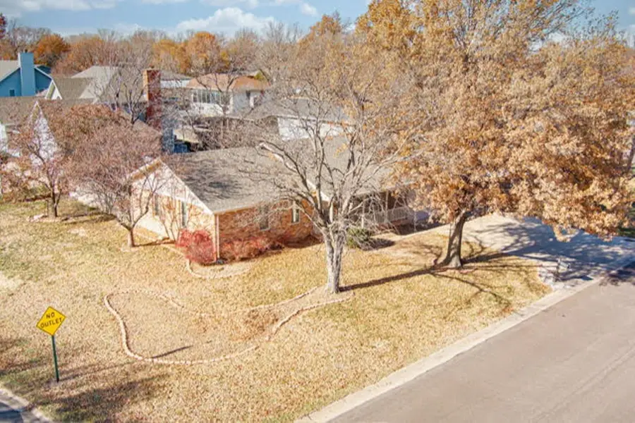 624 Beechwood, Salina, KS 67401 - #2