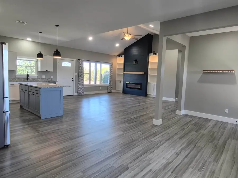 104 Castle Pine, Arkansas City, KS 67005 - Image #3