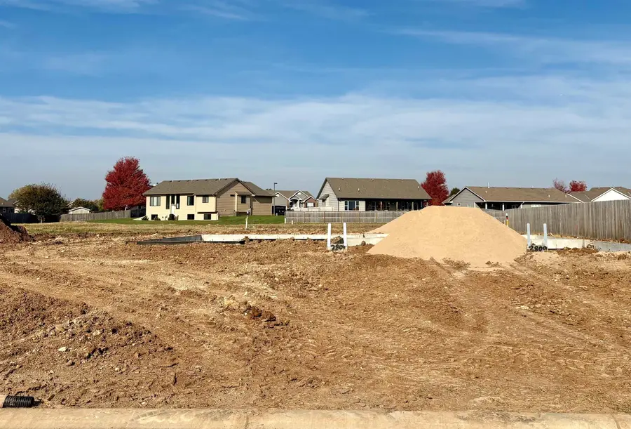 2809 N Rutland Ln, Augusta, KS 67010 - Image #2