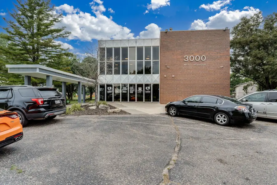 3000 W Kellogg Dr, Wichita, KS 67213 - Image #2