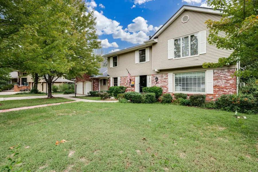 7954 E Dublin Ct, Wichita, KS 67206 - Image #2