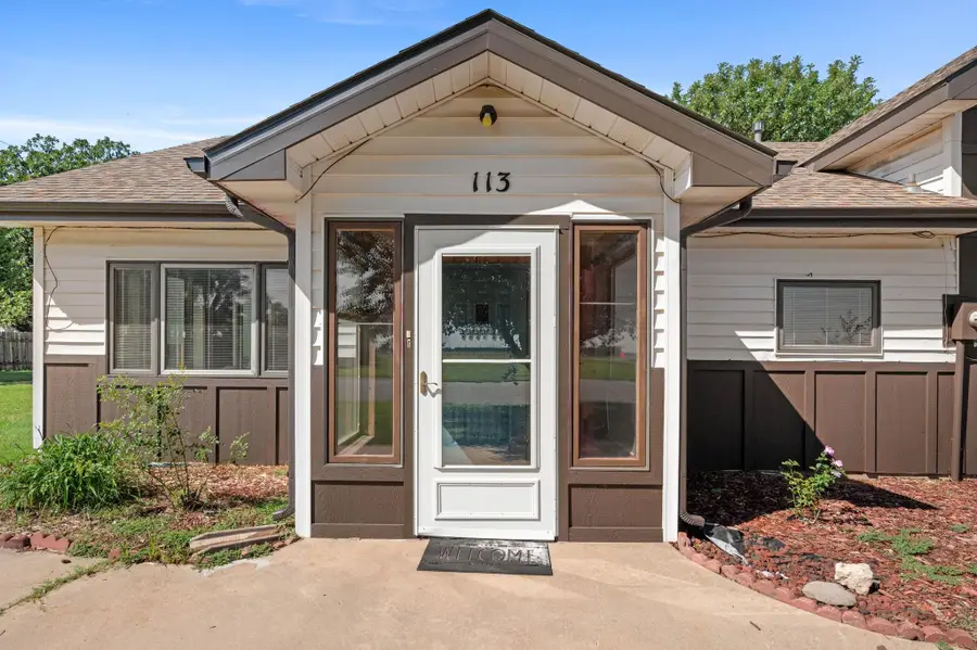 113 S Robbins Rd, Norwich, KS 67118 - Image #3