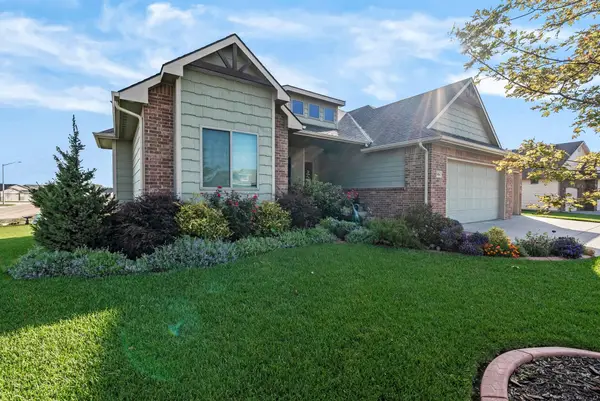 2416 S Monument St, Wichita, KS 67235