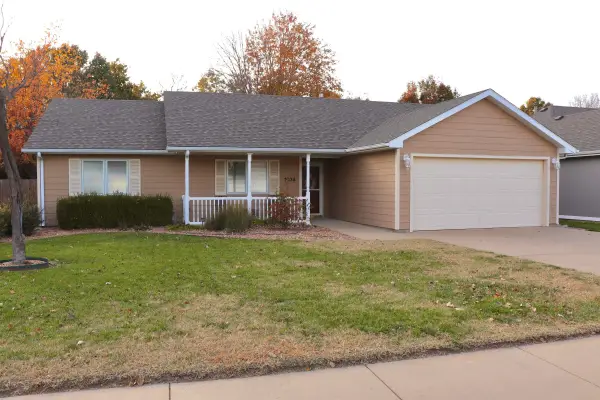 1034 Republic Cir., Salina, KS 67401