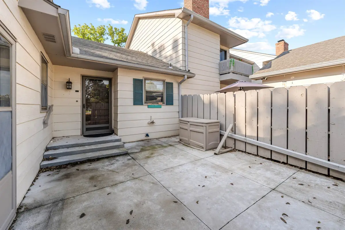 1358 Parkwood Dr, Salina, KS 67401 - Image #1