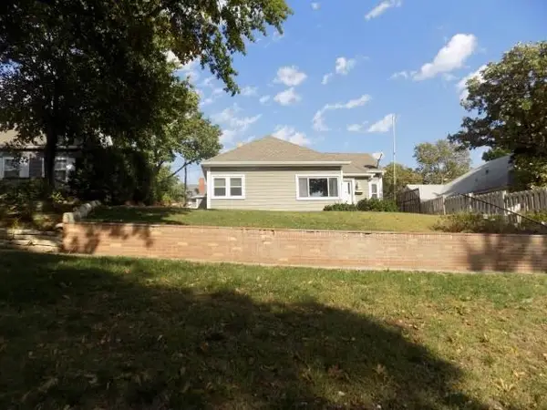 315 W 10th St, Concordia, KS 66901