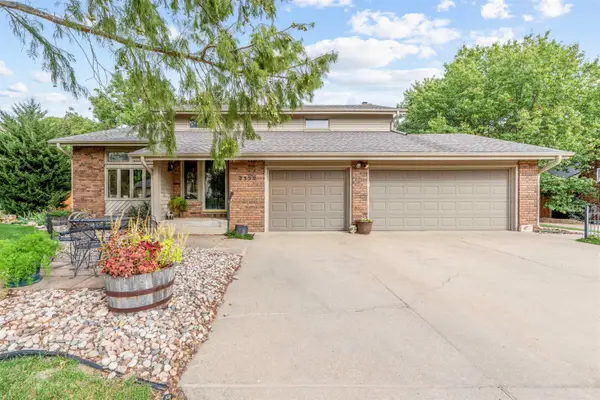 2350 Hillside Dr, Salina, KS 67401