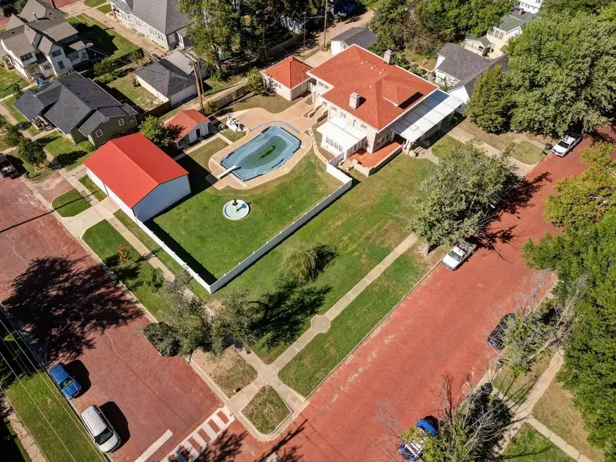 411 N B St, Arkansas City, KS 67005 - Image #3