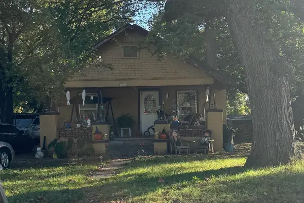 1917 Central Ave, Winfield, KS 67156