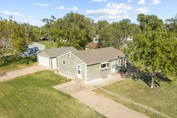 1530 Haven Ave, Salina, KS 67401