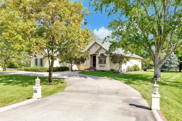 4603 Spyglass Dr, Hutchinson, KS 67502