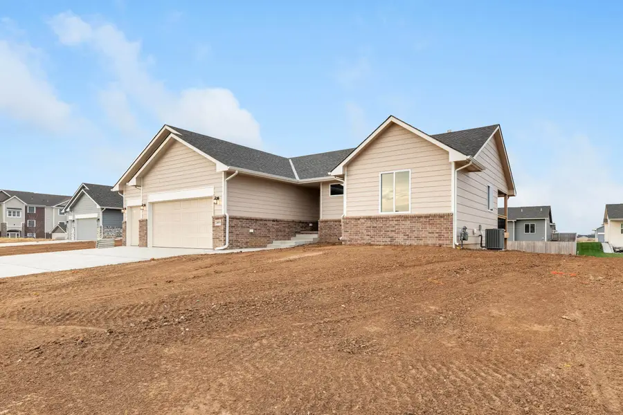 10979 W Sondra Ct, Maize, KS 67101 - Image #3