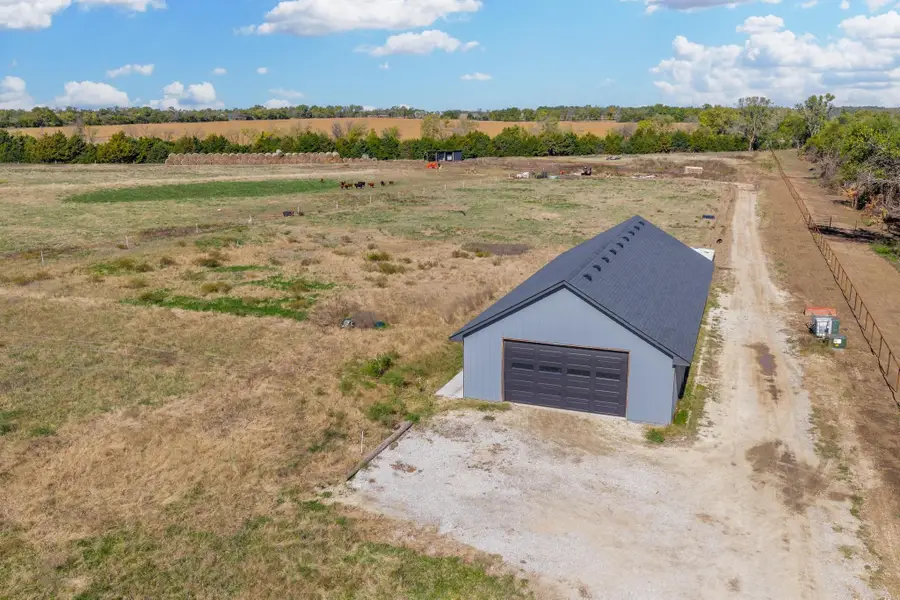 10398 E 103rd St S, Mulvane, KS 67110 - Image #2