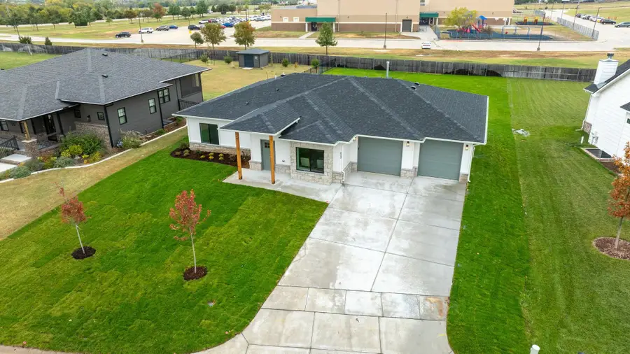 5242 N Colonial Ave, Bel Aire, KS 67226 - Image #3