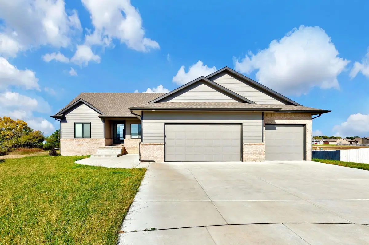12037 E Bonita Ct, Wichita, KS 67207 - Image #1