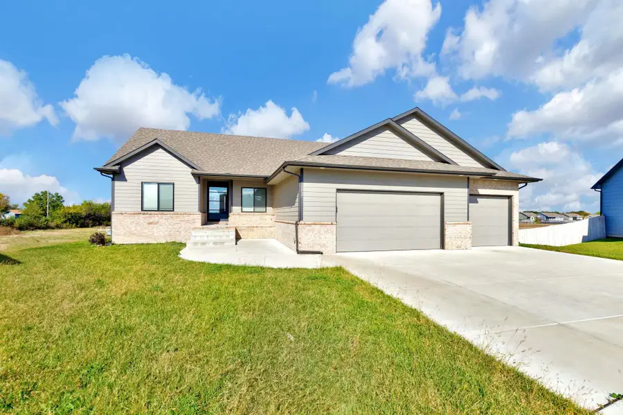 12037 E Bonita Ct, Wichita, KS 67207 - Image #2