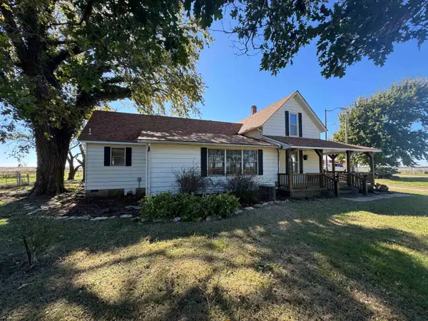 16751 172nd Rd, Winfield, KS 67156