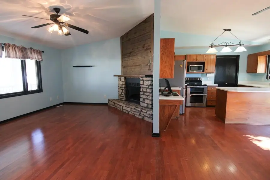 1428 Bradshaw Dr, Salina, KS 67401 - Image #3