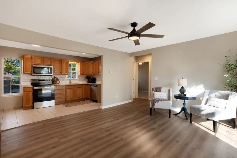 4220 E Bellaire Ave, Wichita, KS 67218 - Image #2