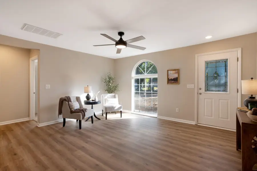 4220 E Bellaire Ave, Wichita, KS 67218 - Image #3