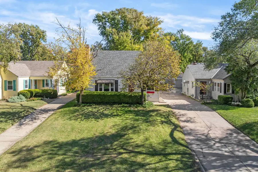 222 N Bleckley Dr, Wichita, KS 67208 - Image #2