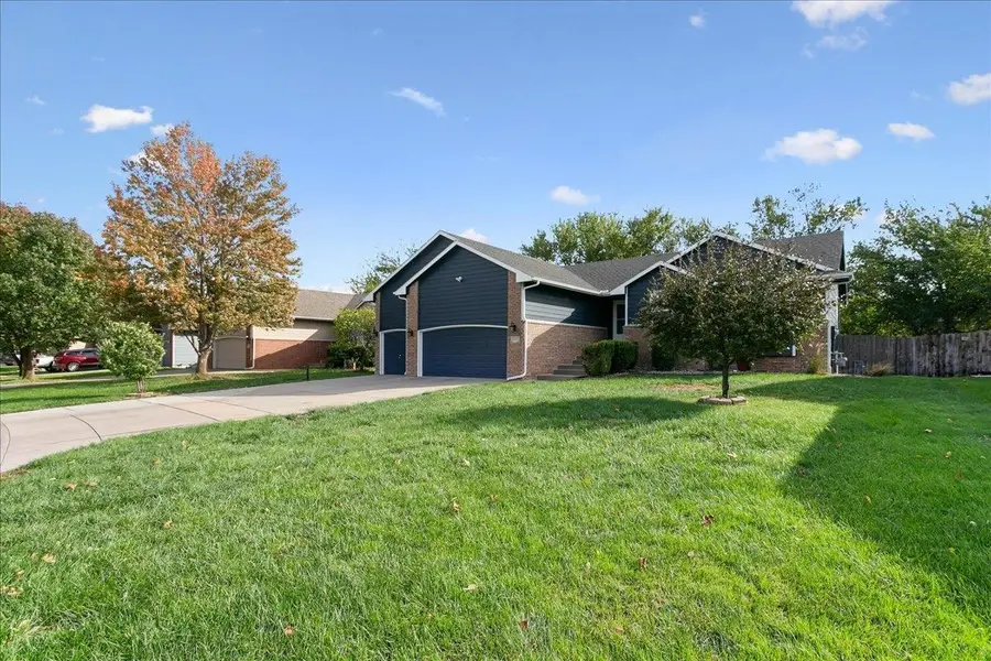 1917 N Quail Crossing St, Andover, KS 67002 - Image #3