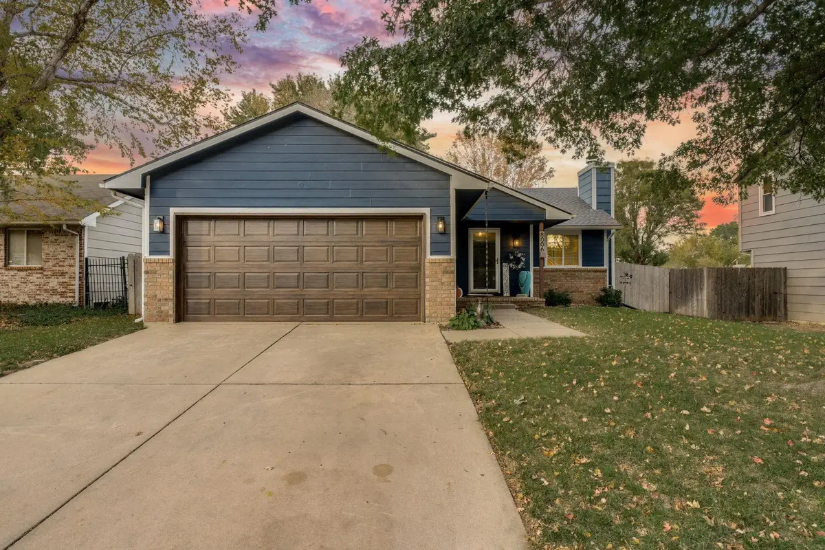 8006 W Westlawn Cir, Wichita, KS 67212 - Image #1