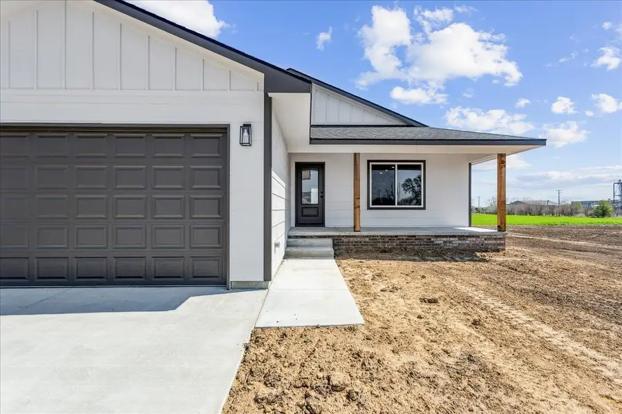 302 S Commercial, Sedgwick, KS 67135 - Image #2