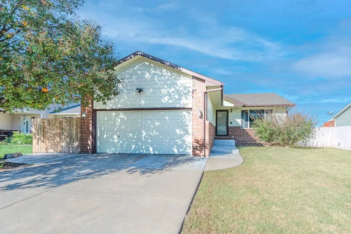 1502 E 45th St S, Wichita, KS 67216 - Image #1