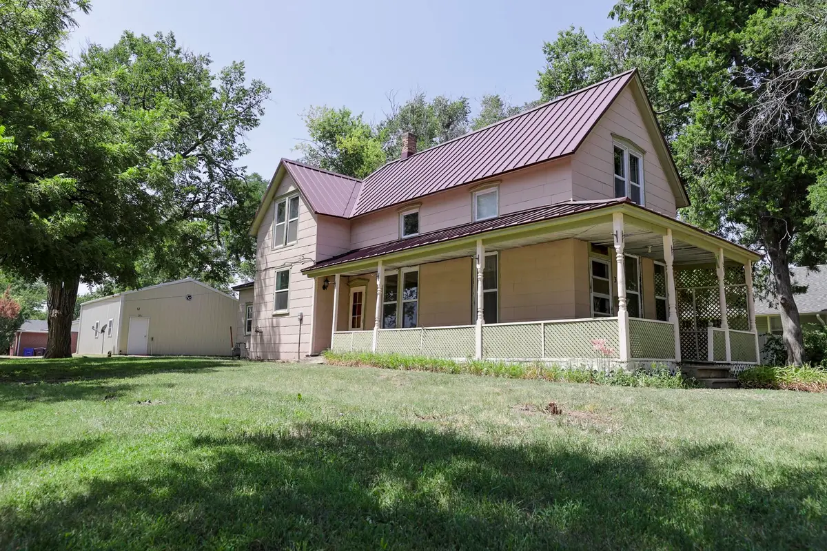 303 N 3rd St, Lindsborg, KS 67456 - Image #1